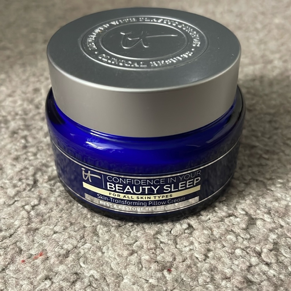 IT Pillow Cream